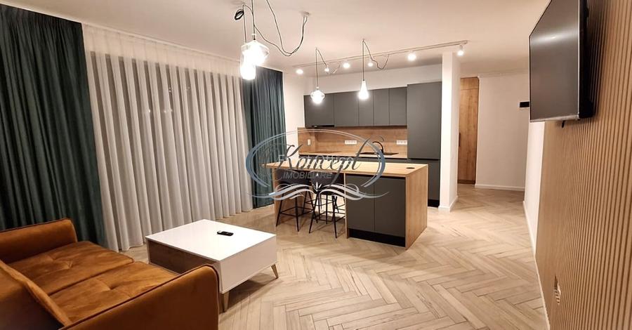 Apartament cu 2 camere semidecomandat în Semicentral Apartament cu 2 camere semidecomandat în Semicentral