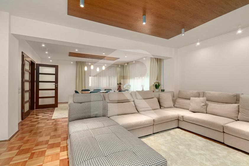 Vila de vanzare in Busteni – 8 dormitoare, vedere directa spre Crucea Caraiman! - 11