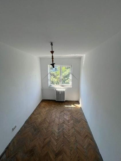 Apartament 3 camere Podu Ros 60 mp- 75.000 Euro - 8