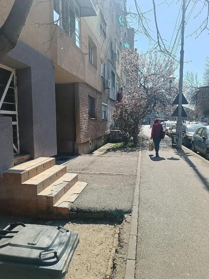Inchiriez spatiu comercial locatie de top vad foarte bun Strada Crisan intersectie Mihai Viteazu - 4