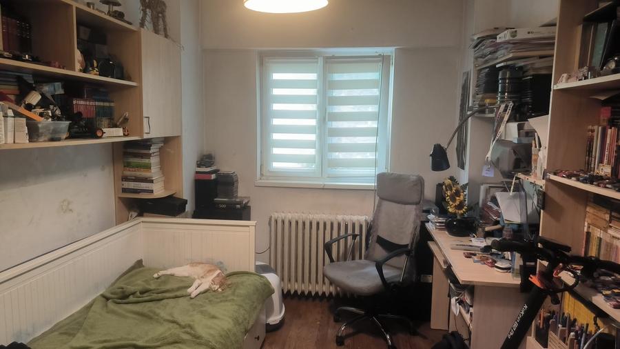 Apartament cu 3 camere decomandat în Drumul Taberei