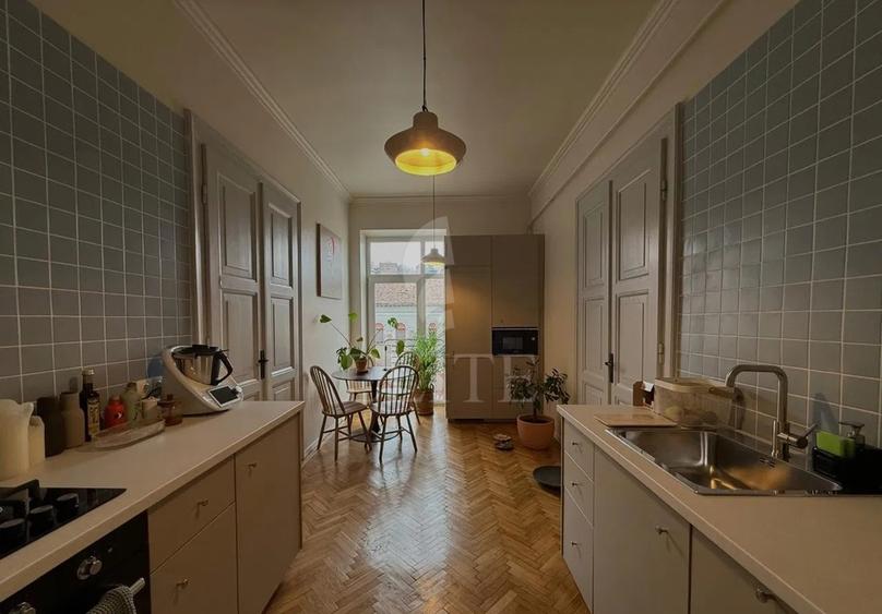Apartament 3 camere în zona STRAZII HOREA - 1