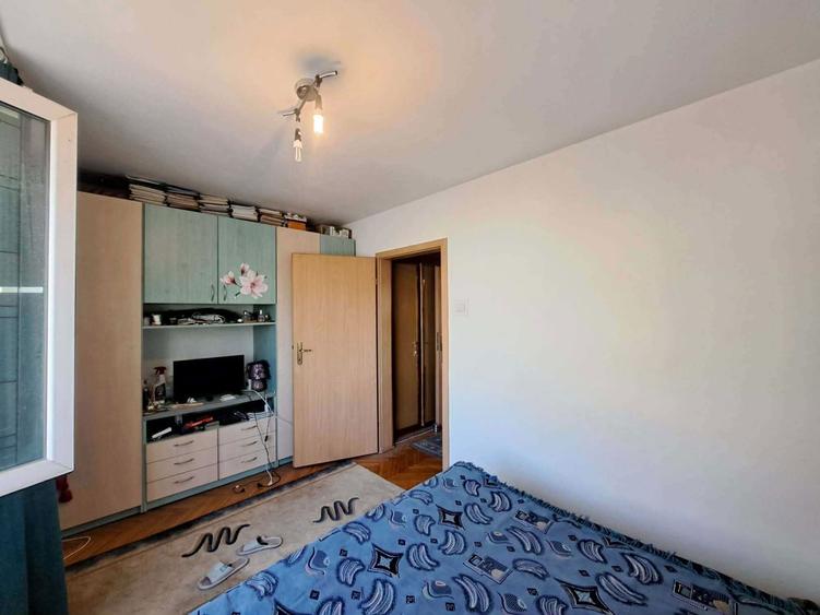 Podu Ros-Sens Giratoriu Ap. 2cam 53 mp,bloc fara risc,et.intermediar. - 7