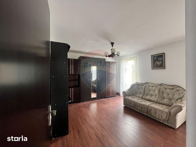 Casa / Vila cu 3 camere de vanzare - 3