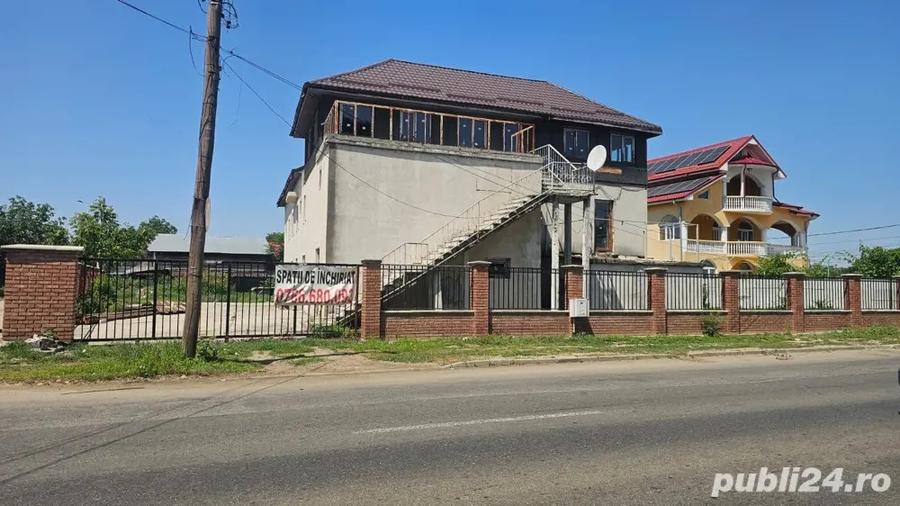 Cladire spatiu comercial - 1