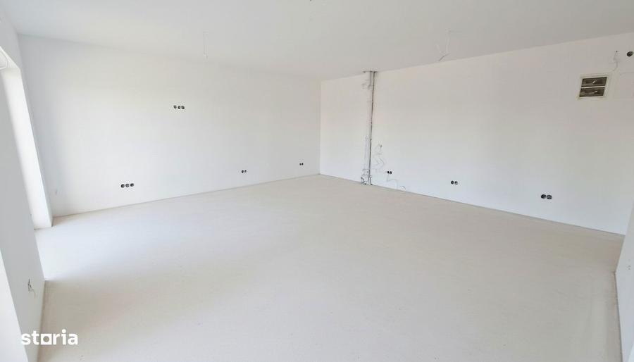 Spatiu Comercial, 2 Vitrine, Open Space, 36 mp - Doamna Stanca Sibiu - 3