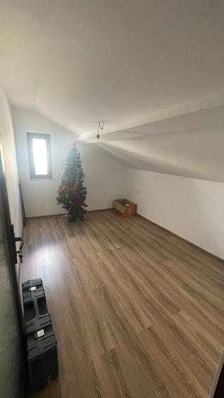 Navodari Vila  P+1+M  Living + 5 camere  86 mp etaj  Construita  in 2011 din bca - 11