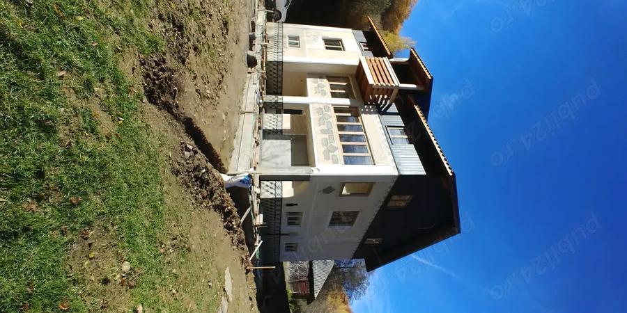 Proprietar - Vand sau Schimb - Casa si teren in Preluca Noua - Maramures - 9