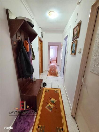 Apartament 3 camere , Tudor , Str.Sarguintei - 1