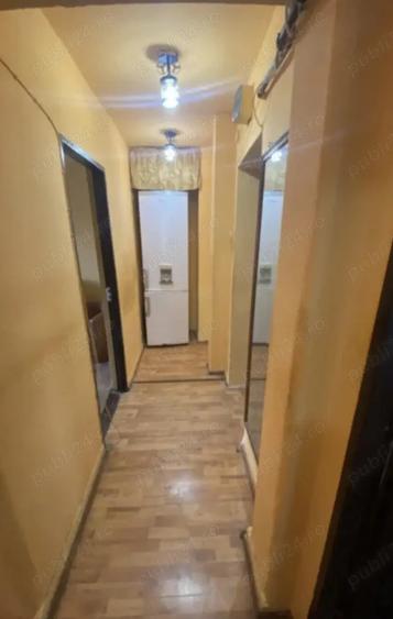 Apartament 3 camere decomandat, etajul 4, vizavi de Scoala Generala. - 7
