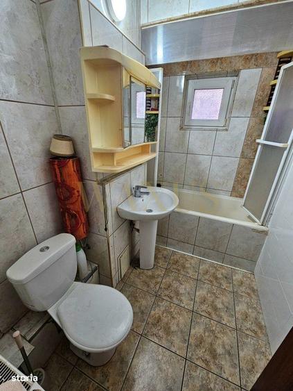 Apartament 4 camere decomandat,2 bai,2 balcoane,garaj etaj 1 DEJ - 9