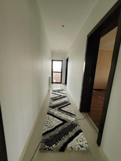 Localitatea Lumina - Central - Vila P+1 - constructie caramida - 742 mp teren - 38