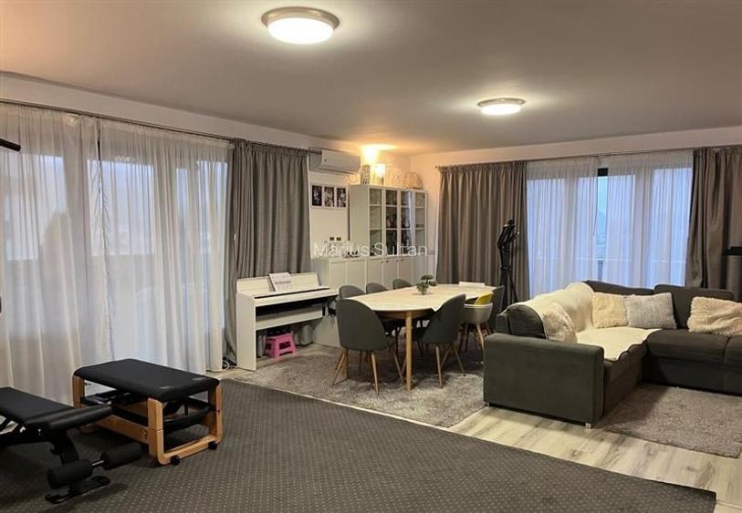 OPORTUNITATE! Penthouse deosebit in Brasov