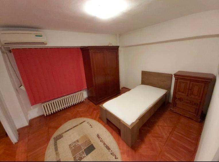 UNIRII CENTRAL, 4 camere-decomandat- Bloc MONOLIT - PROPRIETAR - 4