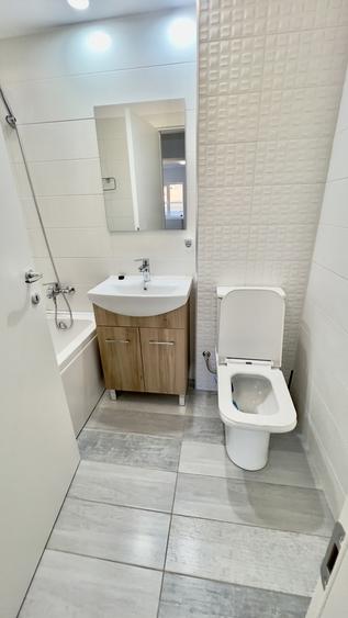 Unirii / 13 Septembrie / Casa Poporului / Hotelul Marriott / Bloc 2022 - 13