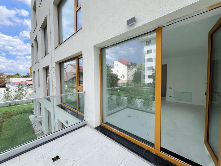 APARTAMENT 3 CAMERE || CURTE 110 MP || ACCES INDIVIDUAL || DOMENII - 4