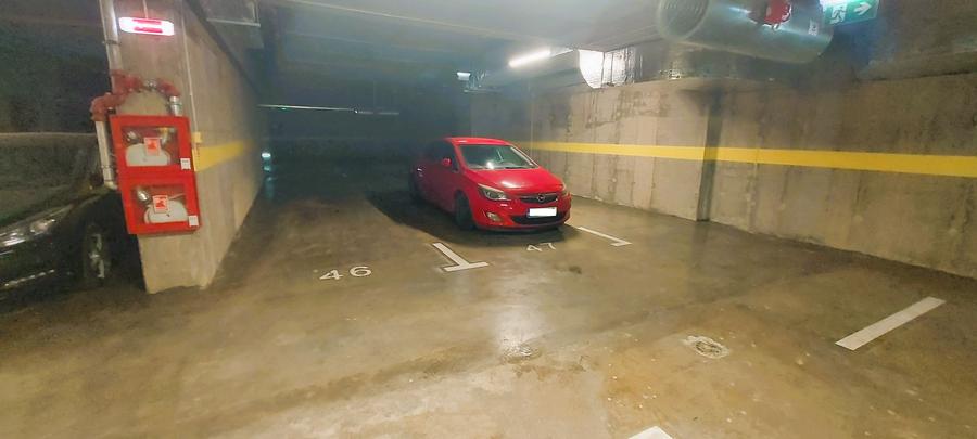 Hils Republica-metrou, amenajat modern,nou,prima inchiriere,parcare subterana. - 24