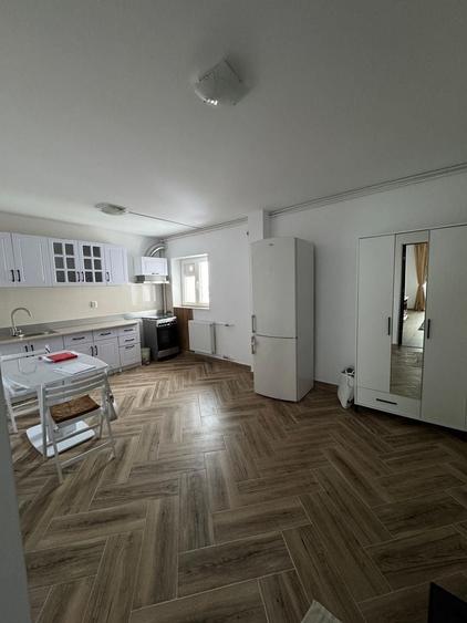 De închiriat apartament 2 camere Piața Sudului - 5