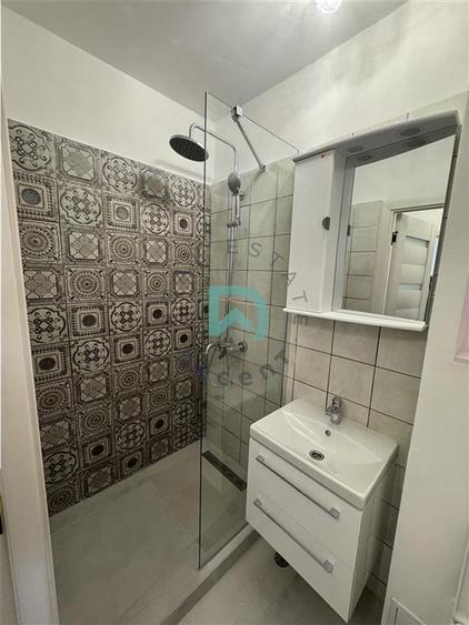 Garsoniera Astra, bloc de apartamente, Brasov - 11