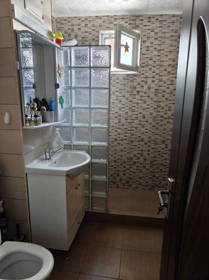 Apartament 3 camere decomandat - 1