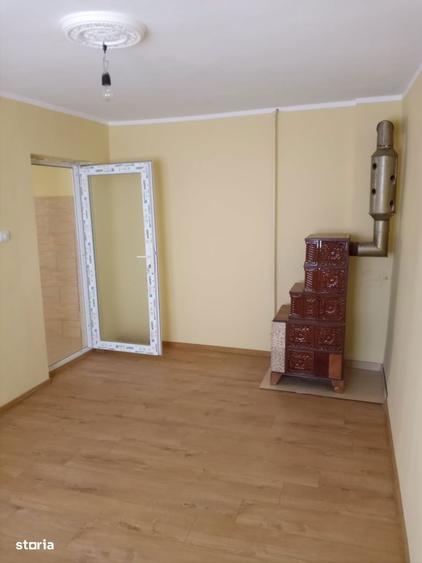 Casă cu 4 camere cu Teren 320 Mp în Brăilița
