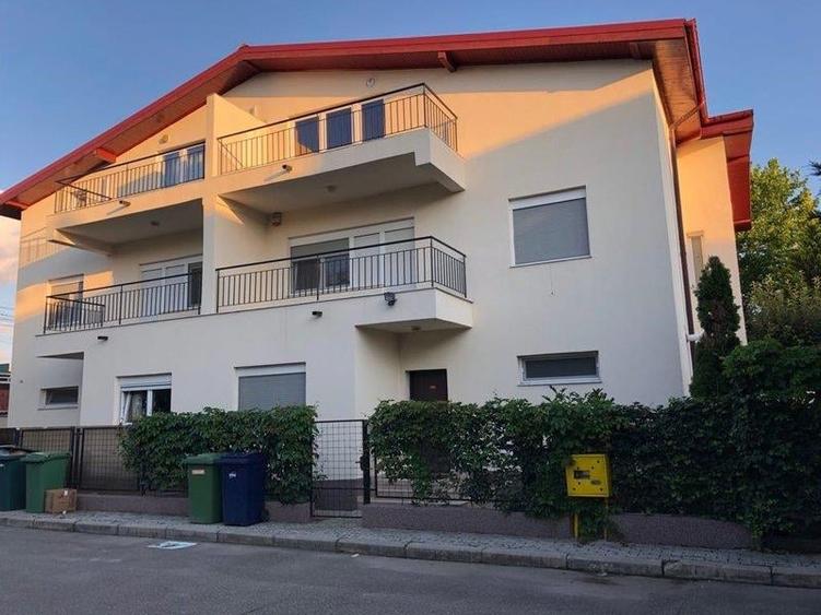 Vila duplex Jolie Ville - str Alexandru cel Bun / COMISION 0 - 1