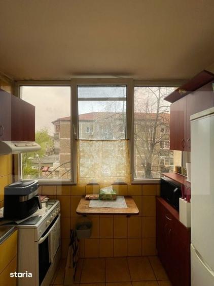Apartament cu 3 camere decomandat în Aradului