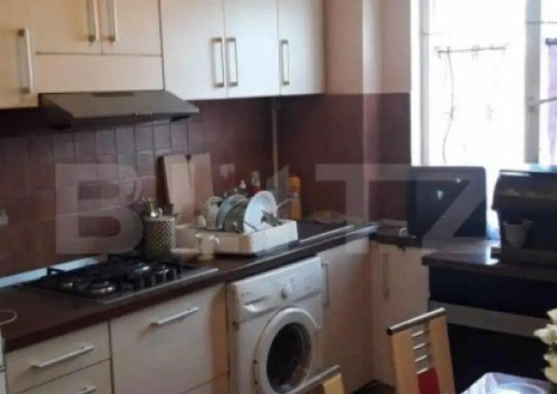 Apartament 2 camere, zona Micro14 , cu acoperi? ?i balcon - 2