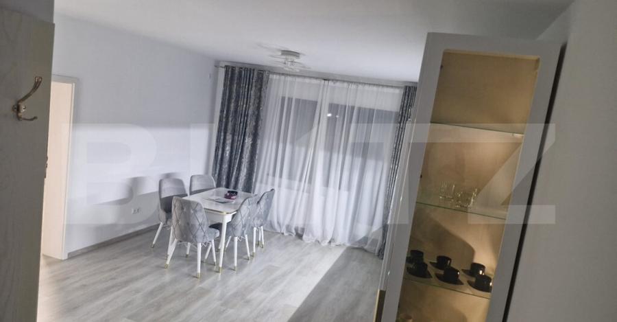 Apartament 3 camere, 70 mp, zona Cetate - 1