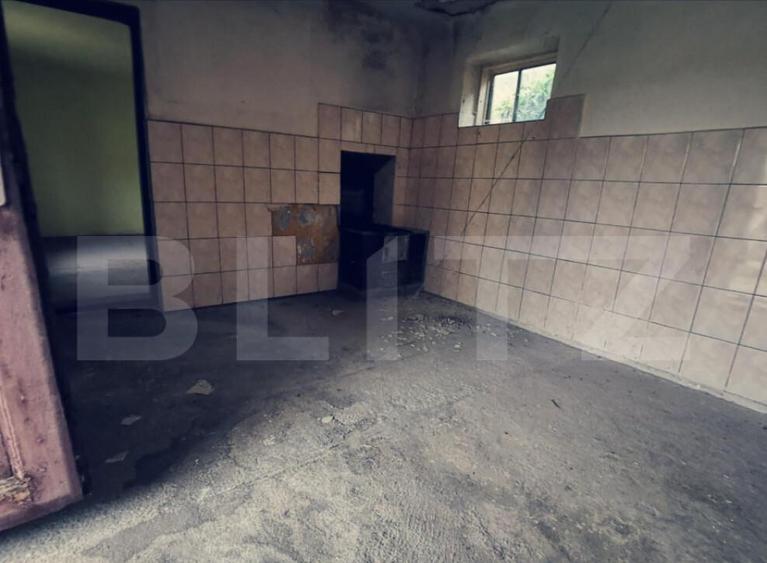 Teren 1000 mp, casa 85 mp, zona Cernele - 2