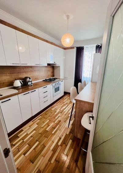 Apartament cu 2 camere decomandat în Craiter