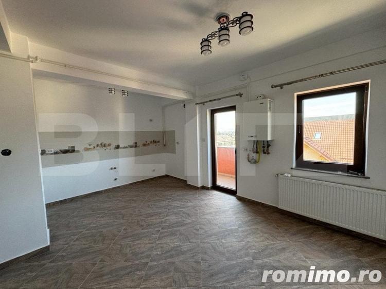 Apartament 3 camere, 100mp, situat pe 2 niveluri, zona Radauti - 5