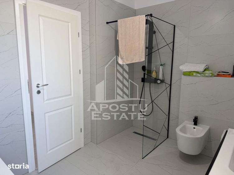 Casă cu 4 camere în Remetea Mare