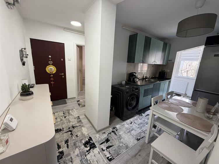 Apartament 2 camere renovat etaj intermediar zona Astra - 4