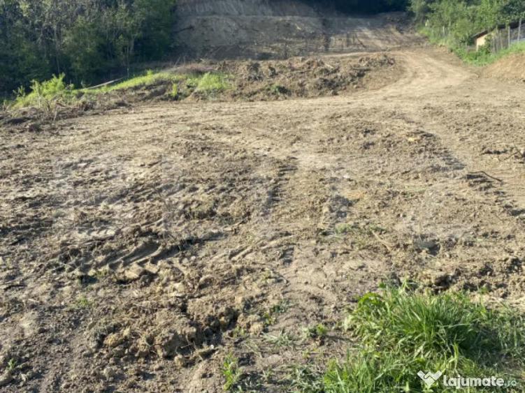 Teren intravilan cu toate utilitatile, 600 mp, zona Episcopi - 3