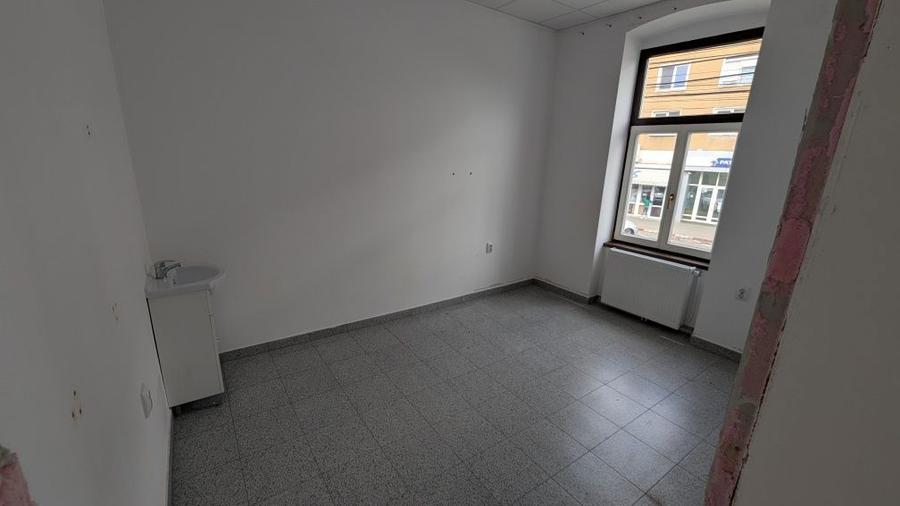 Spatiu de inchiriat - 1