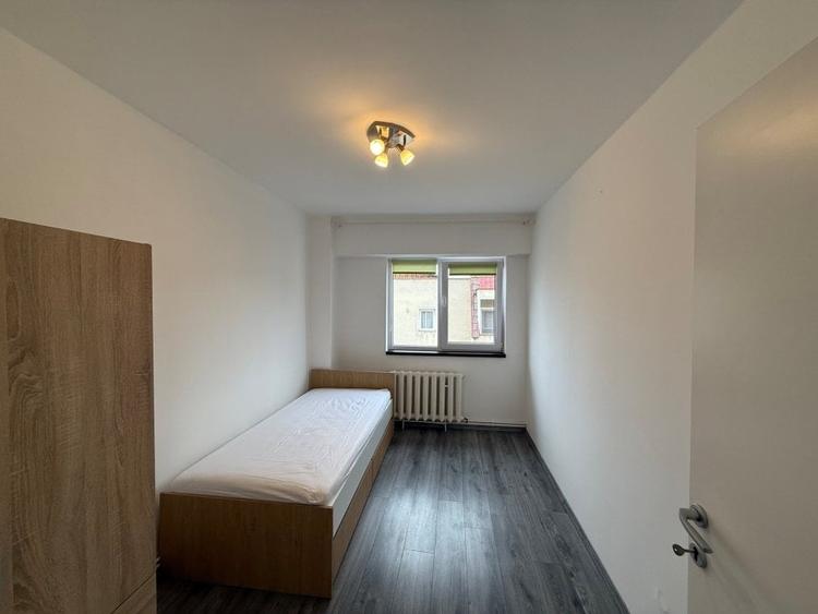 Apartament 3 camere ,zona Ursus B-dul Traian - 12