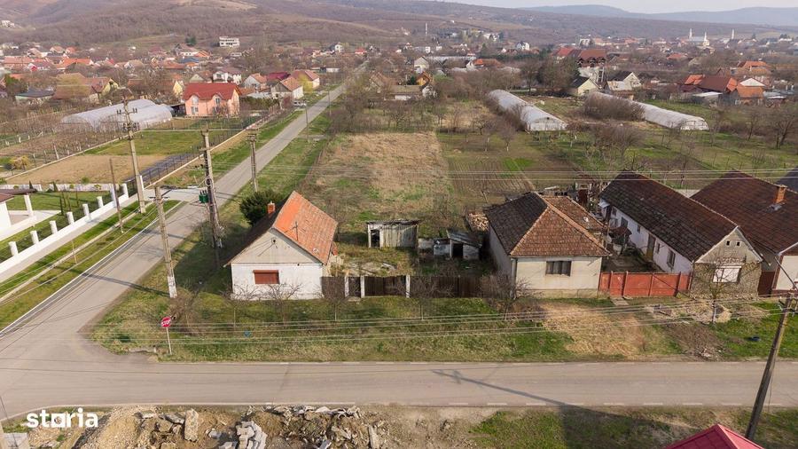 Teren 1.570 mp + casa din caramidazona linistita - 7
