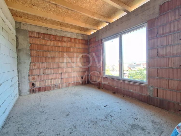 Casa tip duplex, la alb - Sura Mica - COMISION 0 - 10