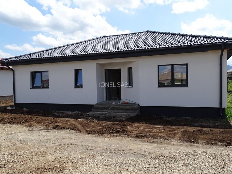 Casa individuala in Izvor, gata intr-o luna