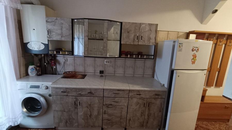 Inchiriez apartament - 2