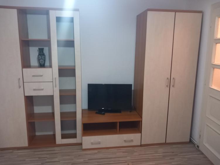 Inchiriez apartament la parter - 4