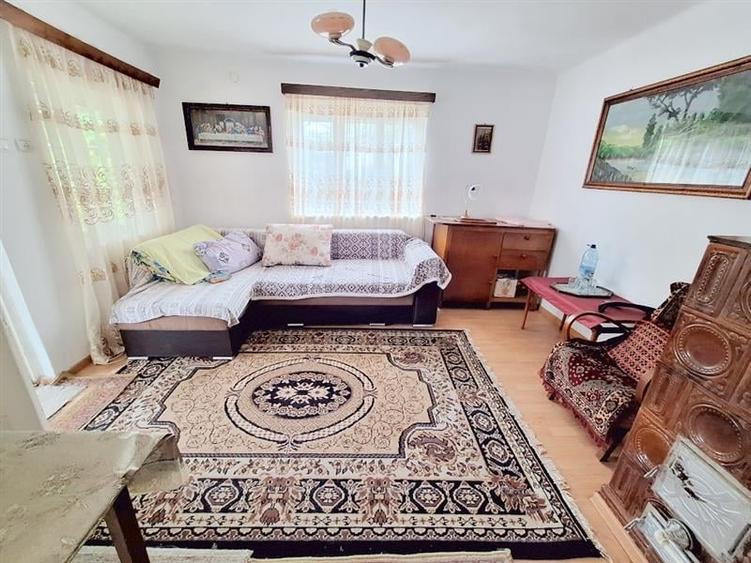 Casa batraneasca ,3 camere , teren 500 mp,zona CFR - 11