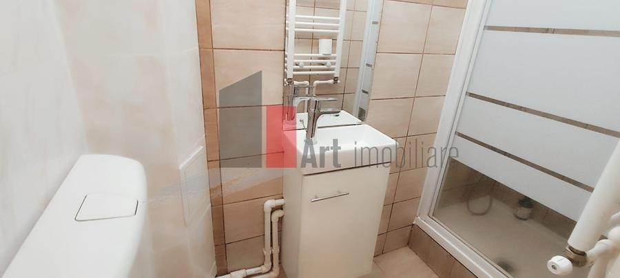 Piata Rosetti, casa Yeni, constructie 2002, finisata complet - 11