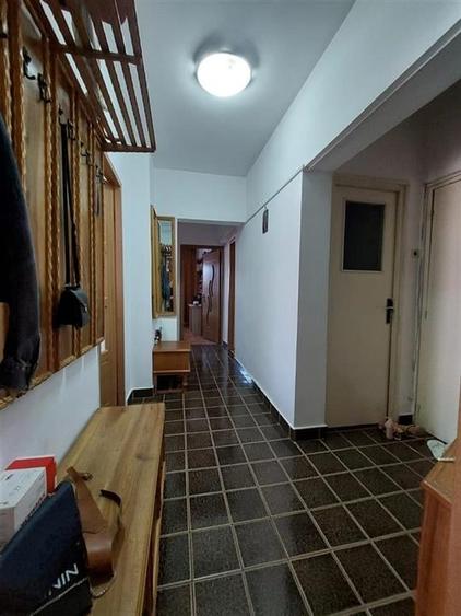 APARTAMENT 3 CAMERE ONESTI - 2