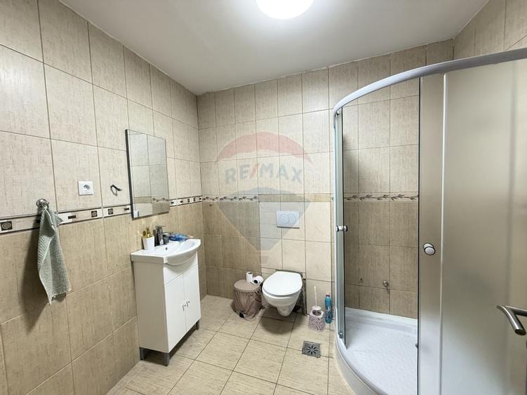 Apartament cu 3 camere de vanzare Voluntari - 11