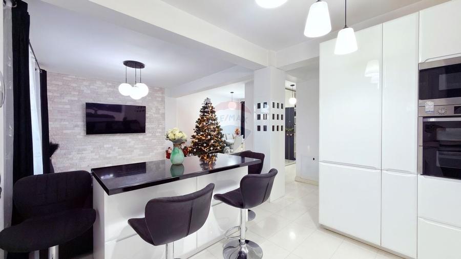 Vila 4 camere | Teren 251 mp | 2 parcari | 10 min Metrou - 16