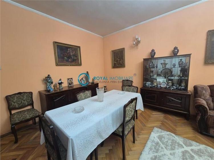 Royal Imobiliare - Vanzare Casa Zona Lupeni - 8