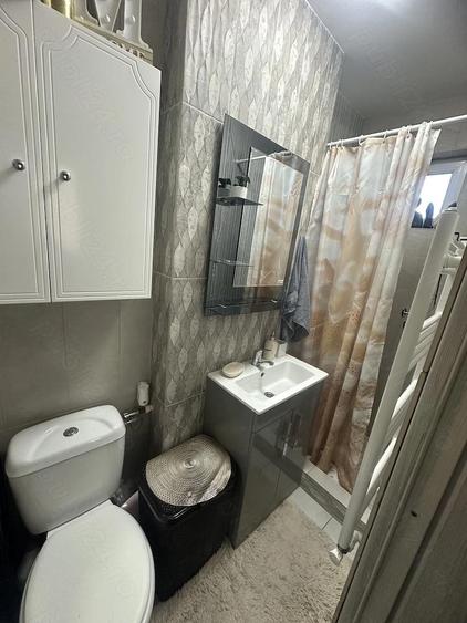Proprietar inchiriez apartament Micro 19 Gala?i - 1