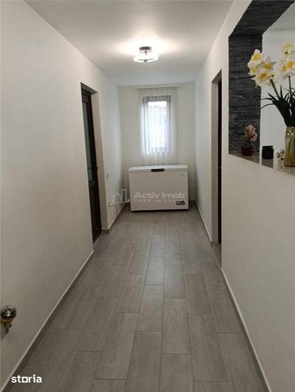 Casă cu 7 camere cu Teren 1100 Mp în Central